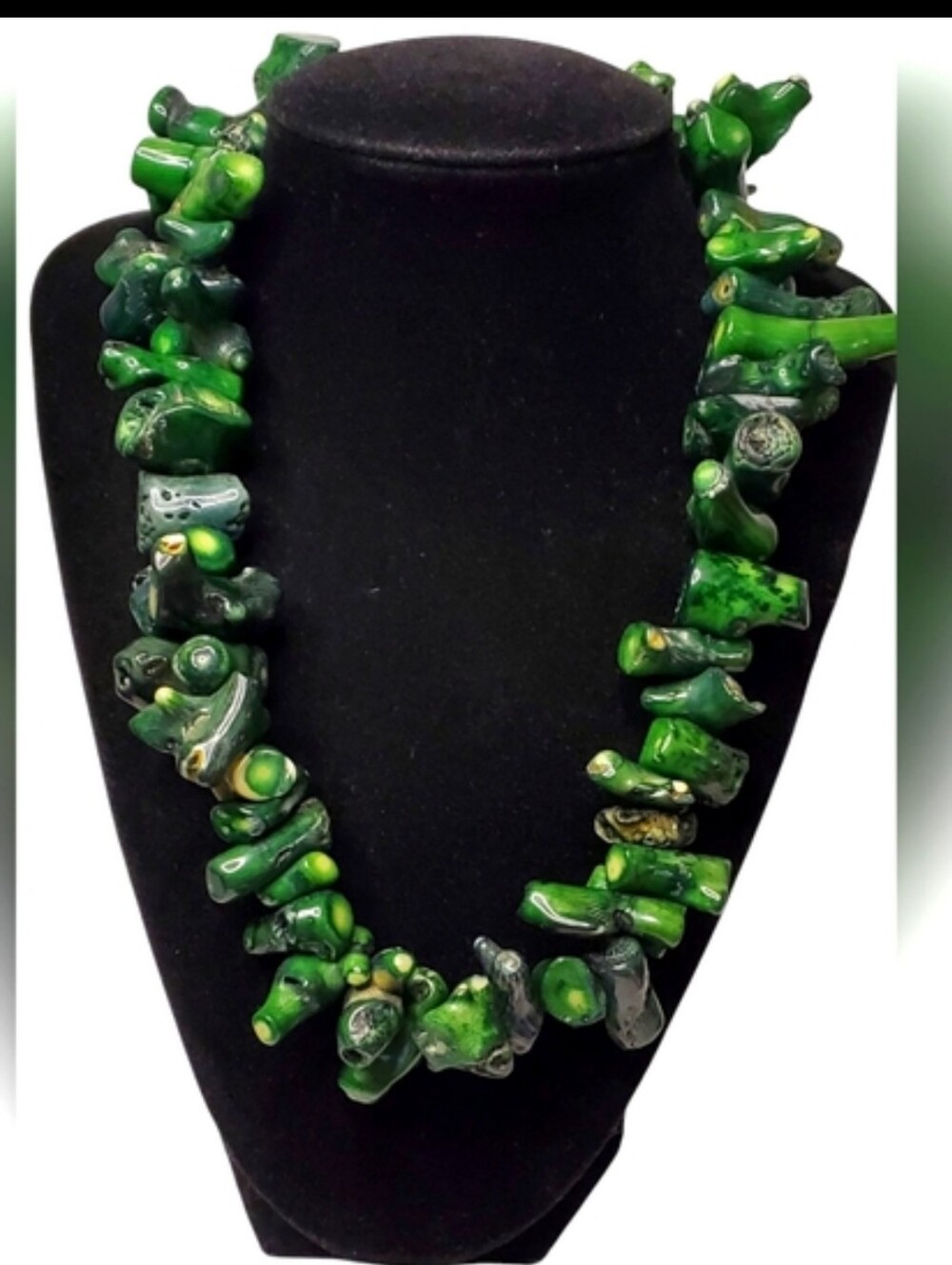 Vtg. RARE Natural Green Corals Necklace